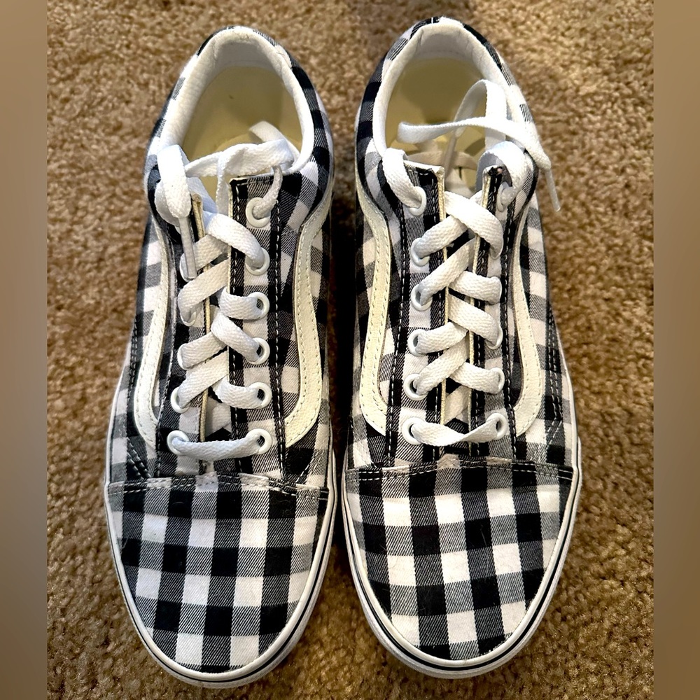 Vans women’s Old Skool 7.5